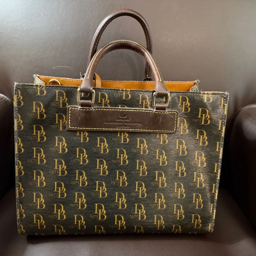 Vintage Dooney & Bourke Black Signature 1975 Handbag - Picture 3 of 12